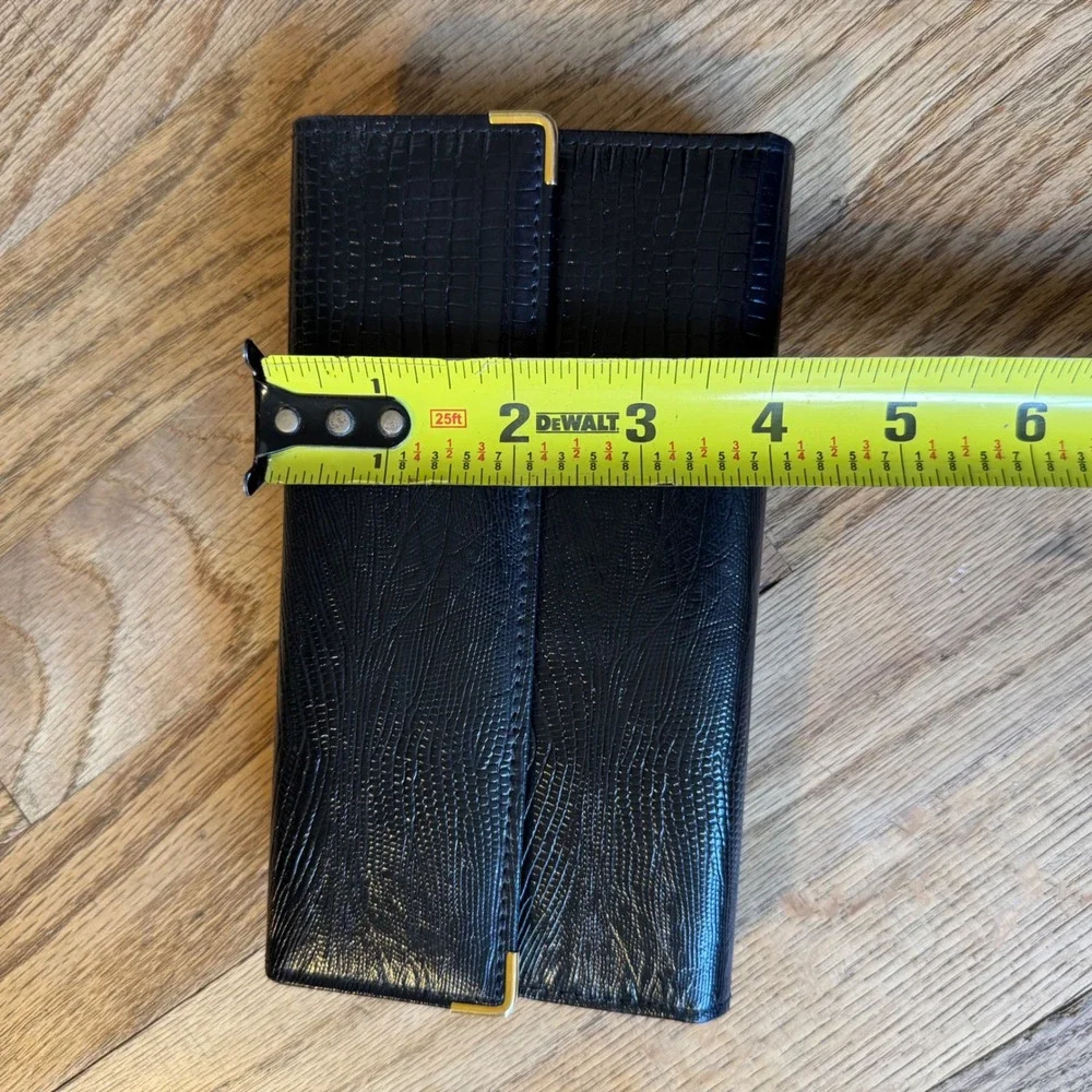 Mundi  VTG Black Lizard Embossed Leather Checkbook Wallet Kiss Lock Coin Purse